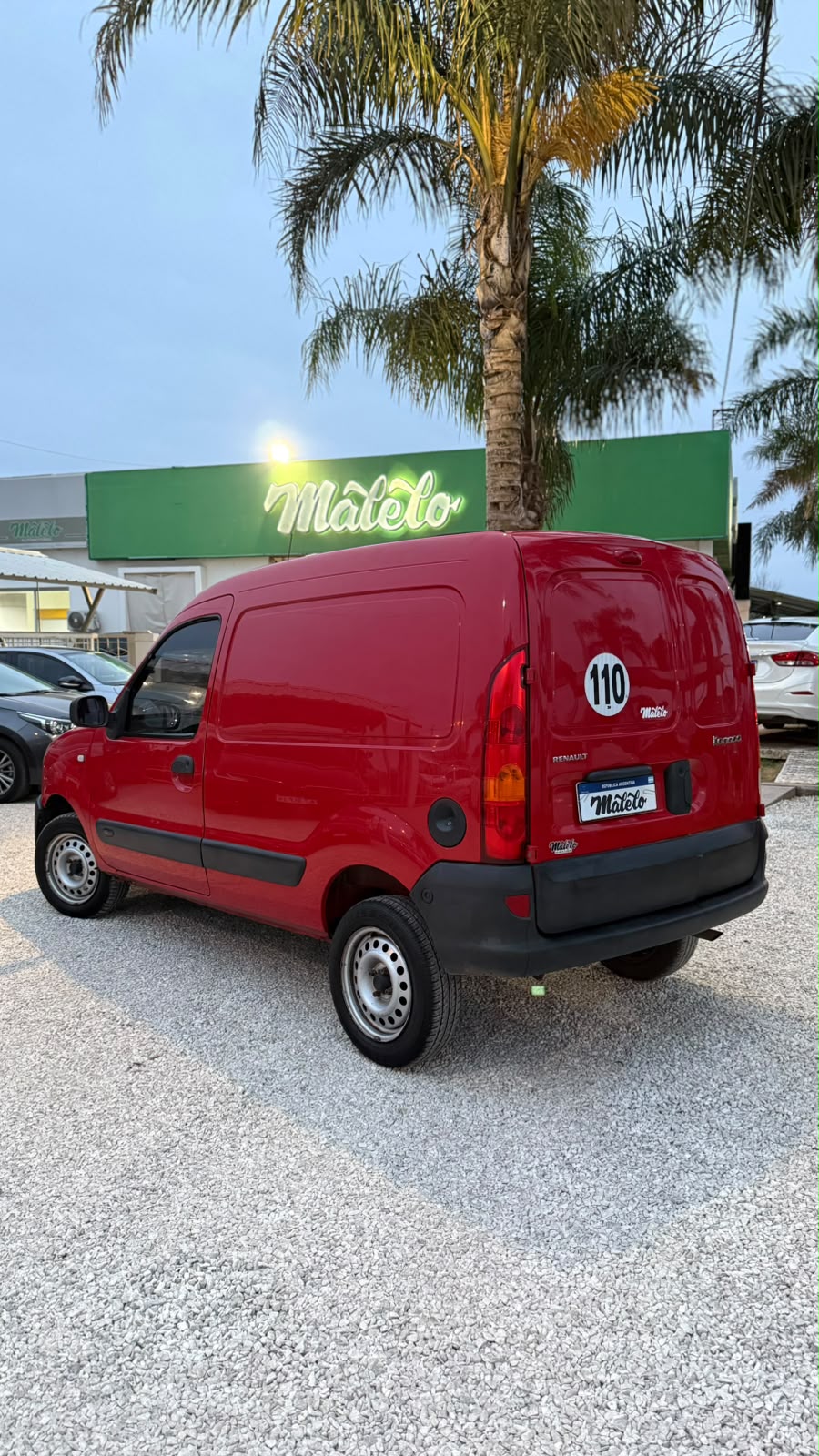 RENAULT - KANGOOO   CONFORT 1.6 PH3 FURGÓN  1P  CON GNC  - MANUAL  - 2017